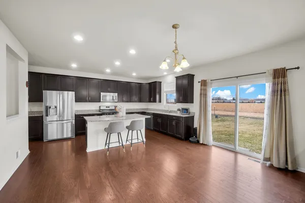 $675,000 | 4255 Fraser Circle, Naperville, IL 60564