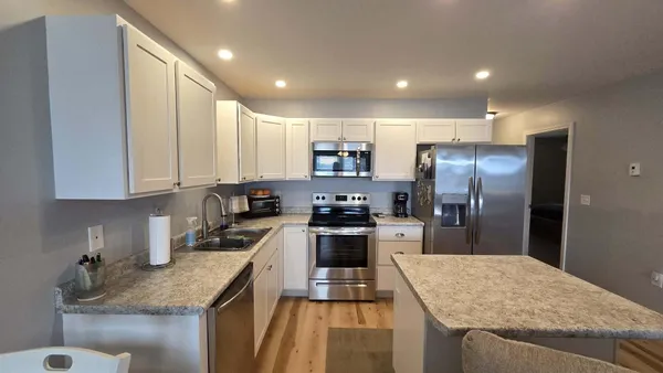 $286,700 | 25 Village Circle, Unit 2, Augusta, ME 04330