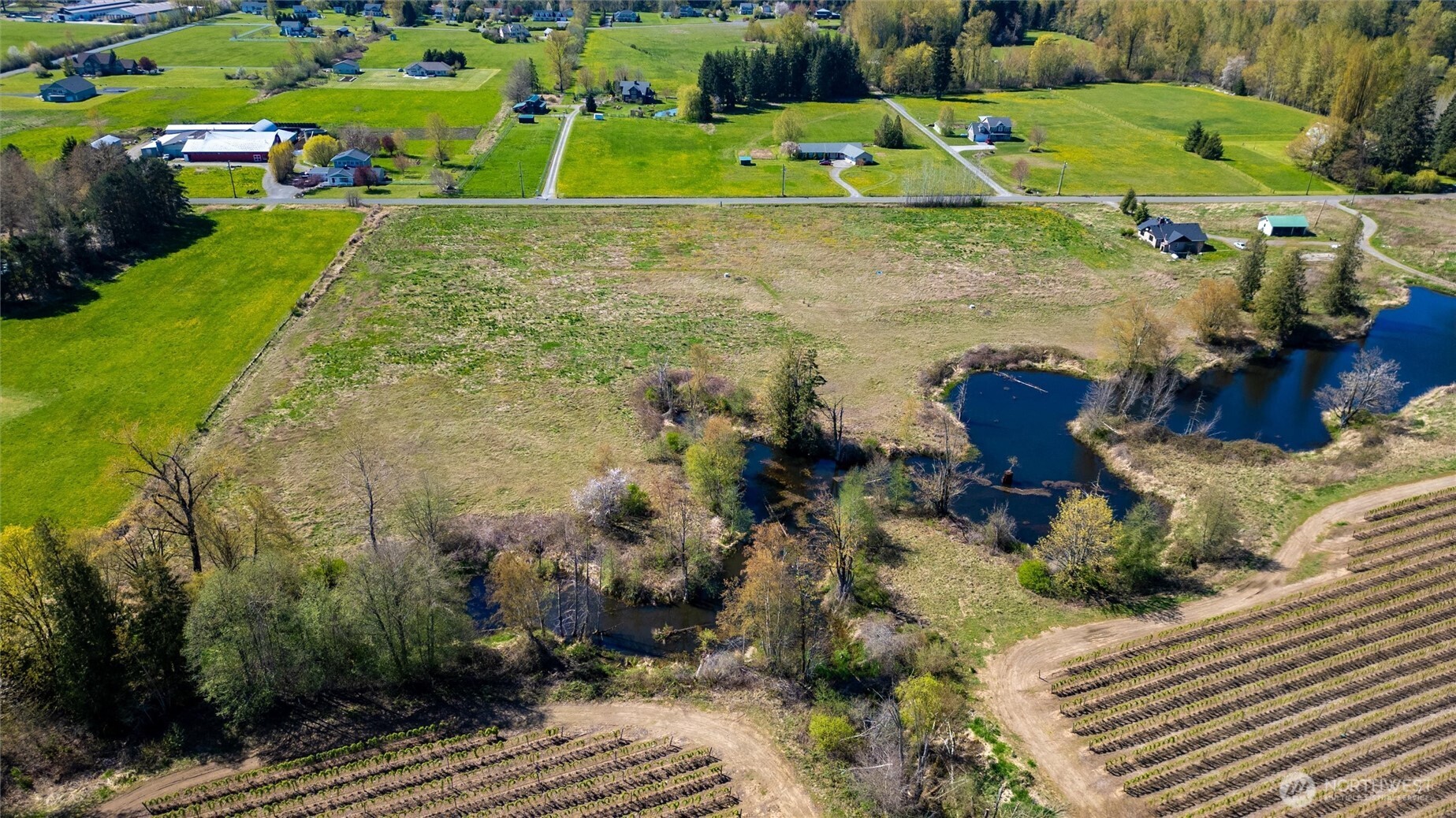 5528 Sand Road Bellingham, WA 98226 - Photo 7 of 9