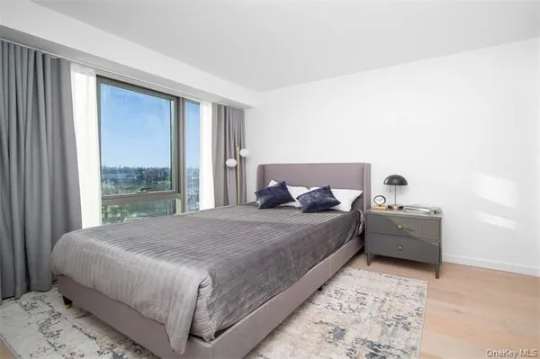 $3,800 | 33-71 Prince Street, Unit 14G | Flushing