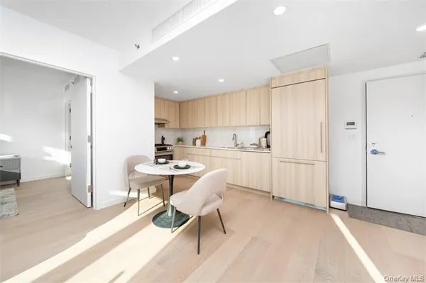 $3,800 | 33-71 Prince Street, Unit 14G | Flushing