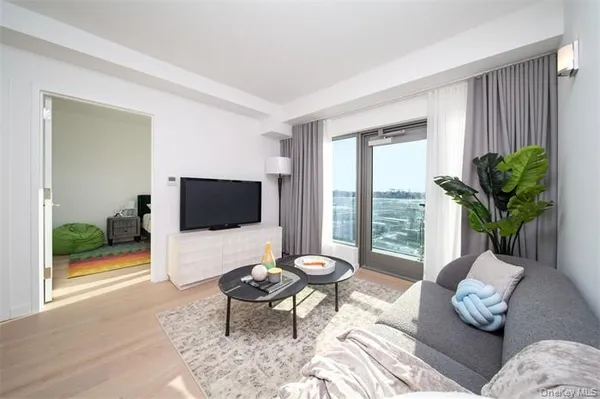 $3,800 | 33-71 Prince Street, Unit 14G | Flushing