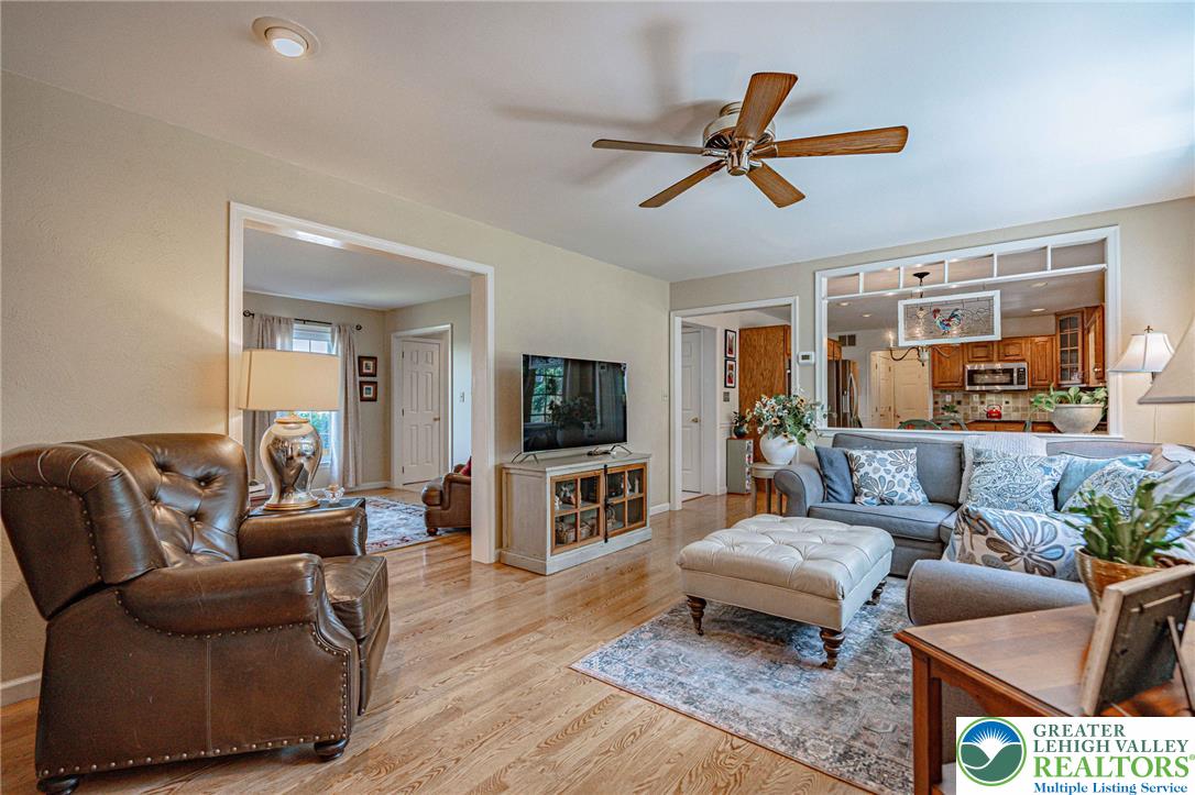4542 Springfield Drive Coplay, PA 18037 - Photo 20 of 89