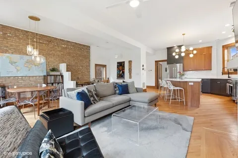 $625,000 | 832 North Paulina Street, Unit 3, Chicago, IL 60622