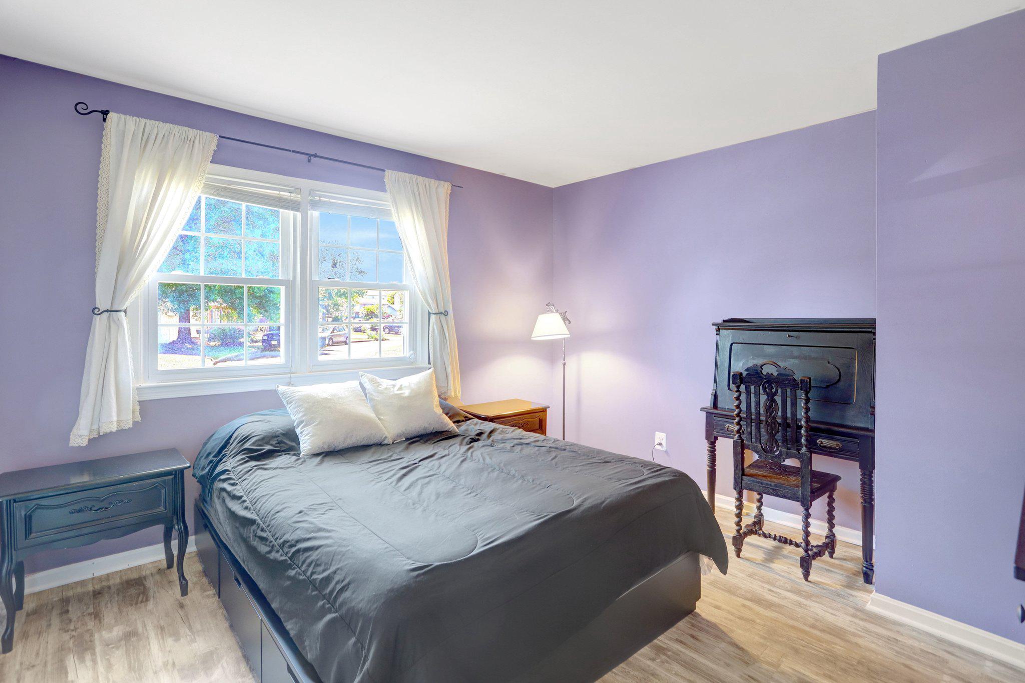 6515 Riefton Court Alexandria, VA 22310 - Photo 11 of 16 Second bedroom by front of home.