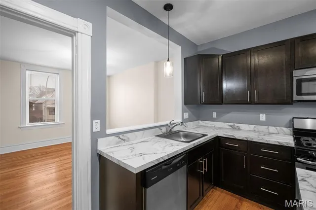 $224,900 | 4250 Connecticut Street, St. Louis, MO 63116