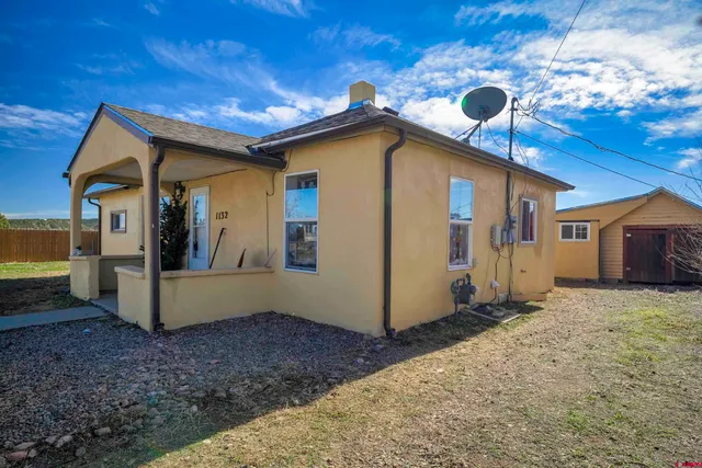 a view of a house with a outdoor space
