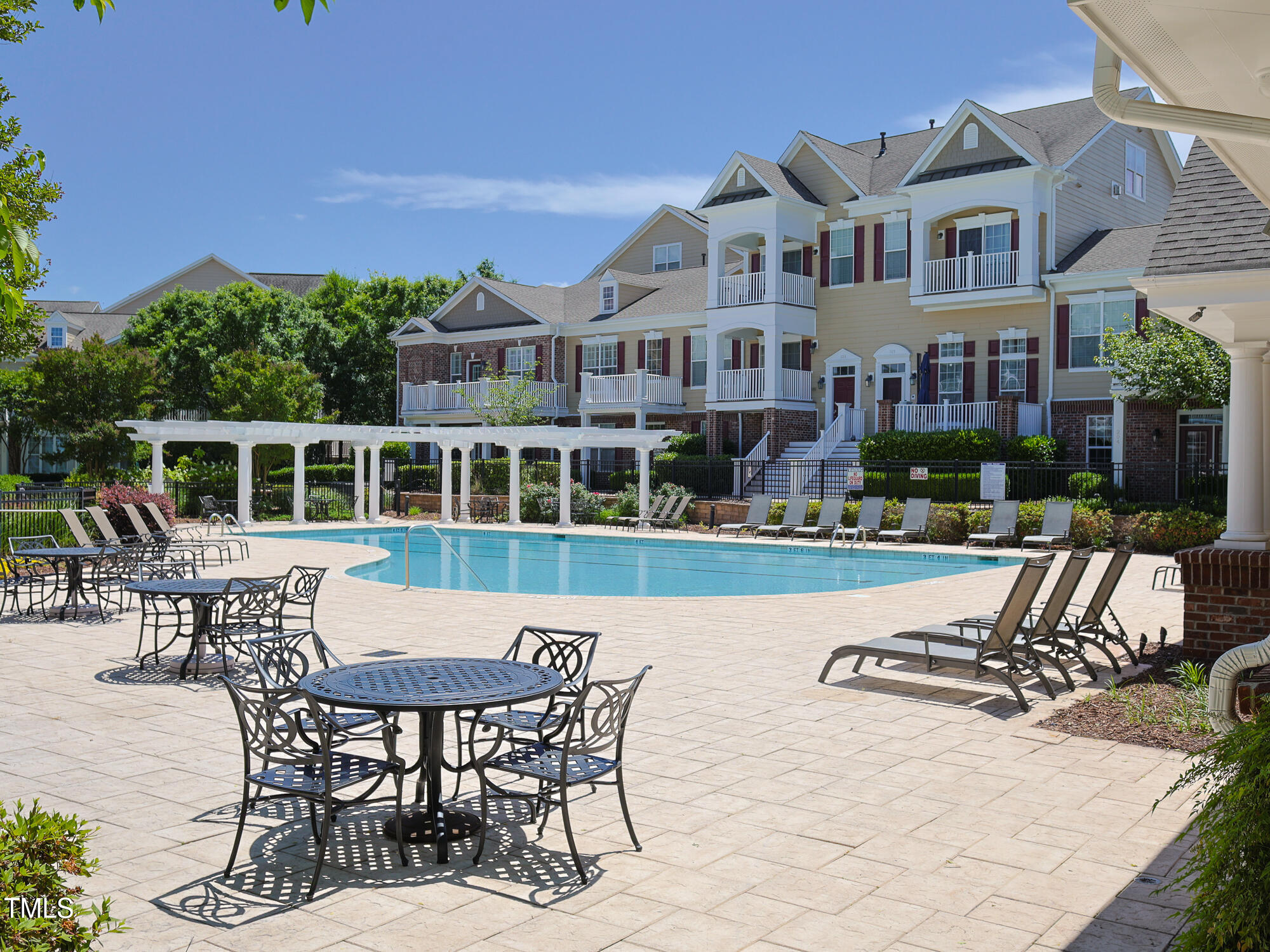 10529 Sablewood Drive, Unit 116 Raleigh, NC 27617 - Photo 54 of 57 076_10529_sablewood_116_pool
