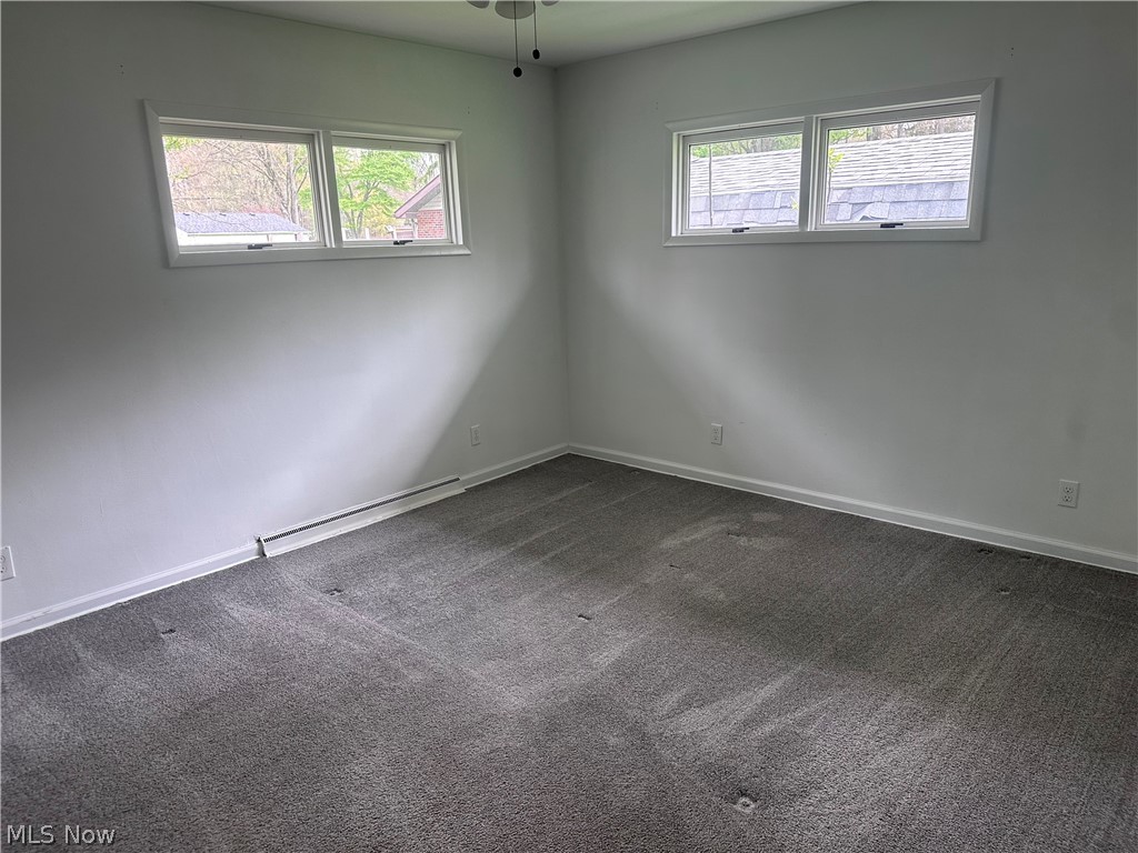 8815 King Graves Road Northeast Warren, OH 44484 - Photo 9 of 16