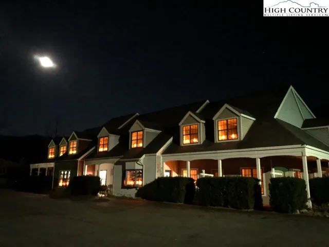 $599,000 | 10545 Highway 105, Banner Elk, NC 28604