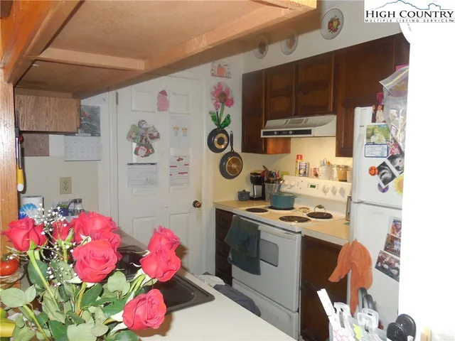 $599,000 | 10545 Highway 105, Banner Elk, NC 28604