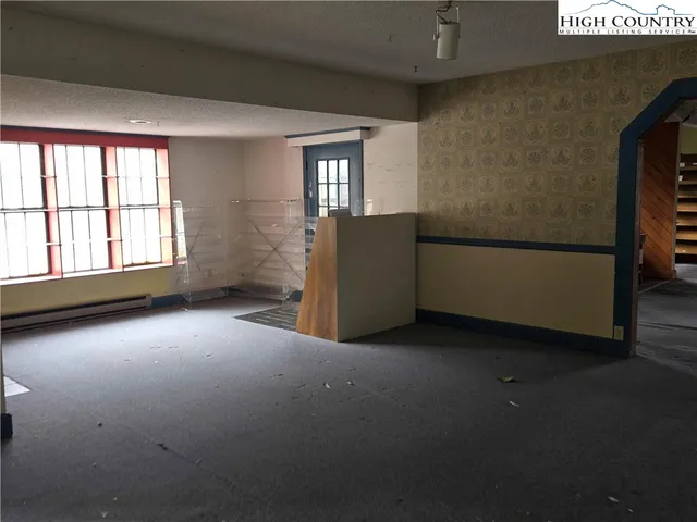 $599,000 | 10545 Highway 105, Banner Elk, NC 28604