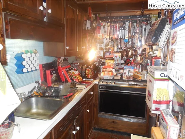 $599,000 | 10545 Highway 105, Banner Elk, NC 28604