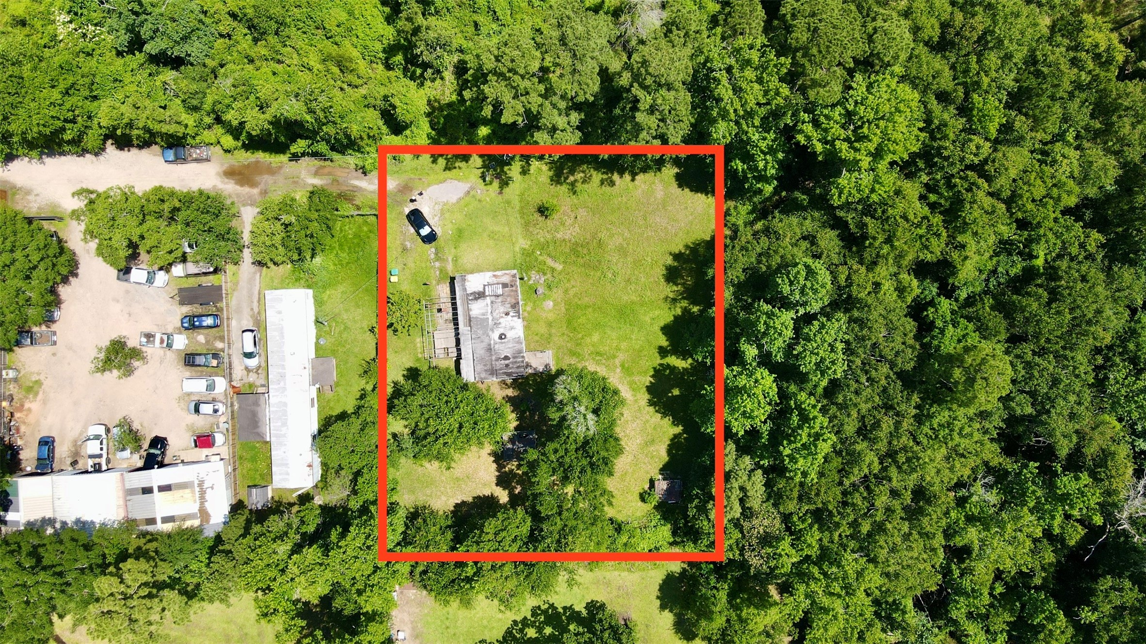 833 Beach Airport Road Conroe, TX 77301 - Photo 2 of 19