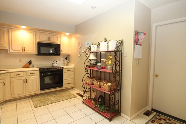 3400 West Riggin Road, Unit 21 Muncie, IN 47304 - Photo 11 of 27 Gallery Image 11