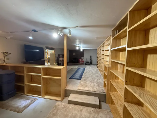 $750,000 | 8124 Virginia Ely Road, Babbitt, MN 55706