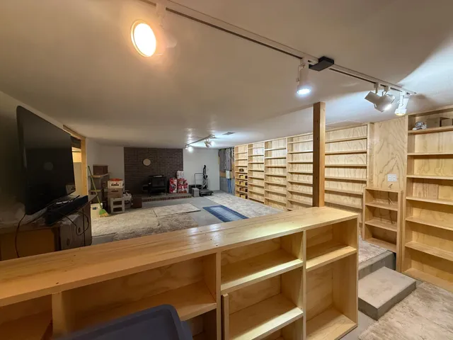 $750,000 | 8124 Virginia Ely Road, Babbitt, MN 55706