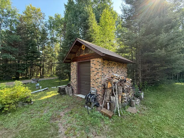 $750,000 | 8124 Virginia Ely Road, Babbitt, MN 55706