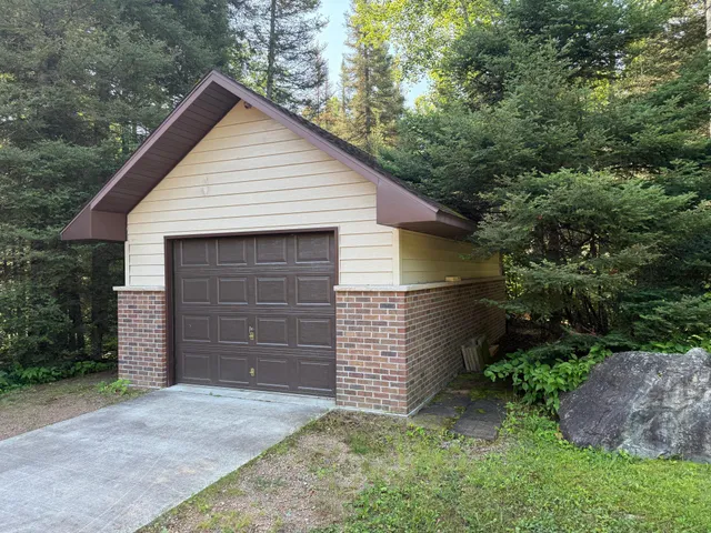 $750,000 | 8124 Virginia Ely Road, Babbitt, MN 55706