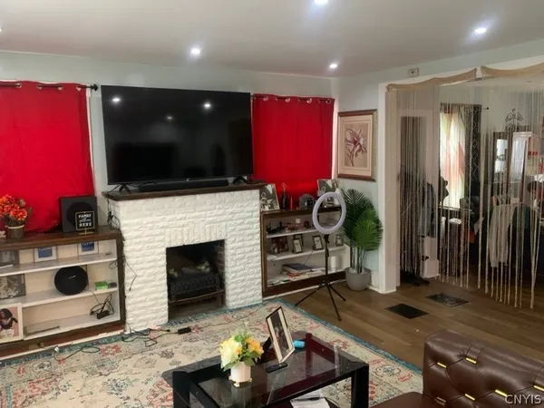 $149,900 | 105 Eloise Terrace, Syracuse, NY 13207