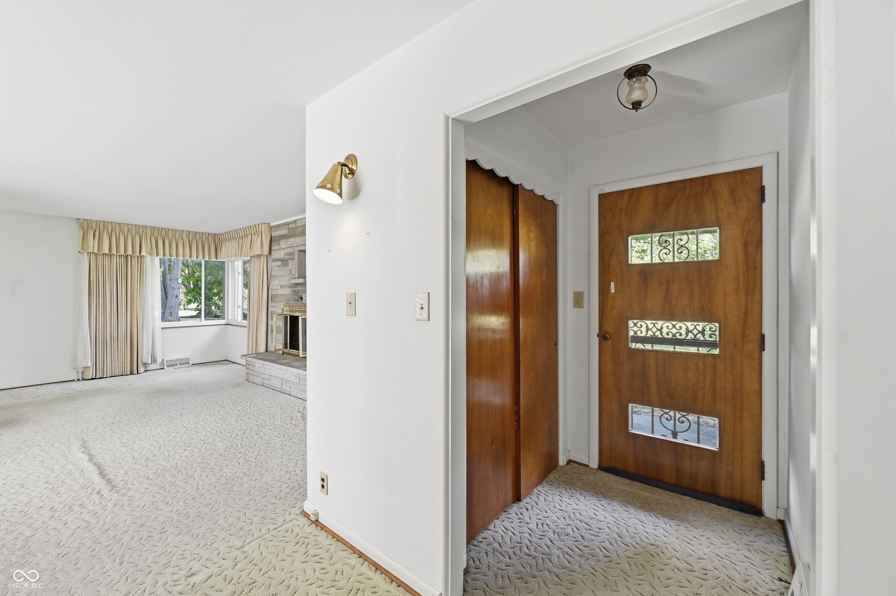 6247 Acton Road Indianapolis, IN 46259 - Photo 2 of 33