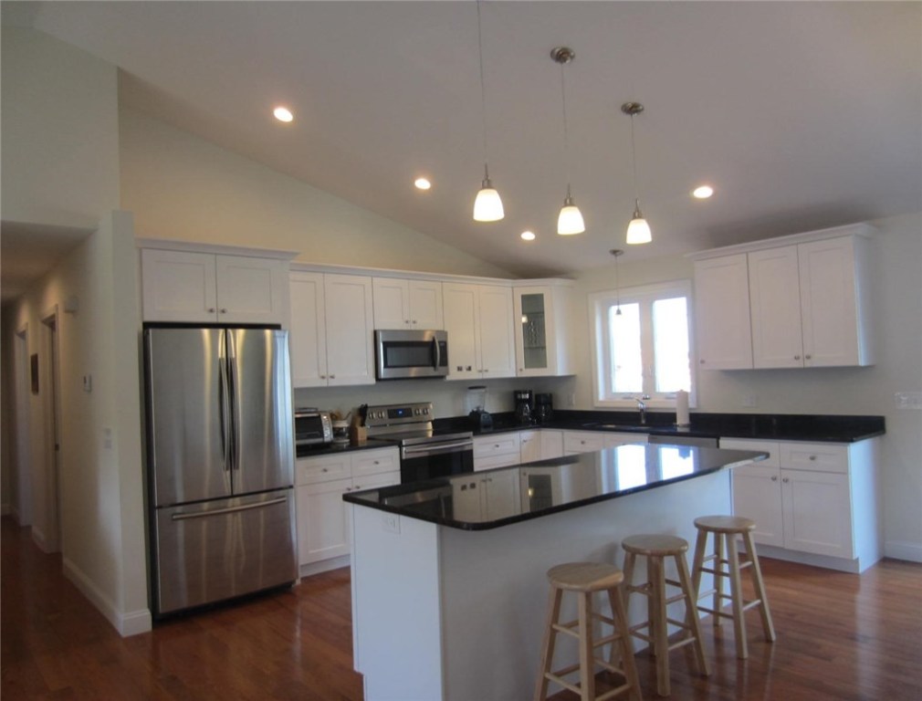 25 Top Street Westerly, RI 02891 - Photo 11 of 37