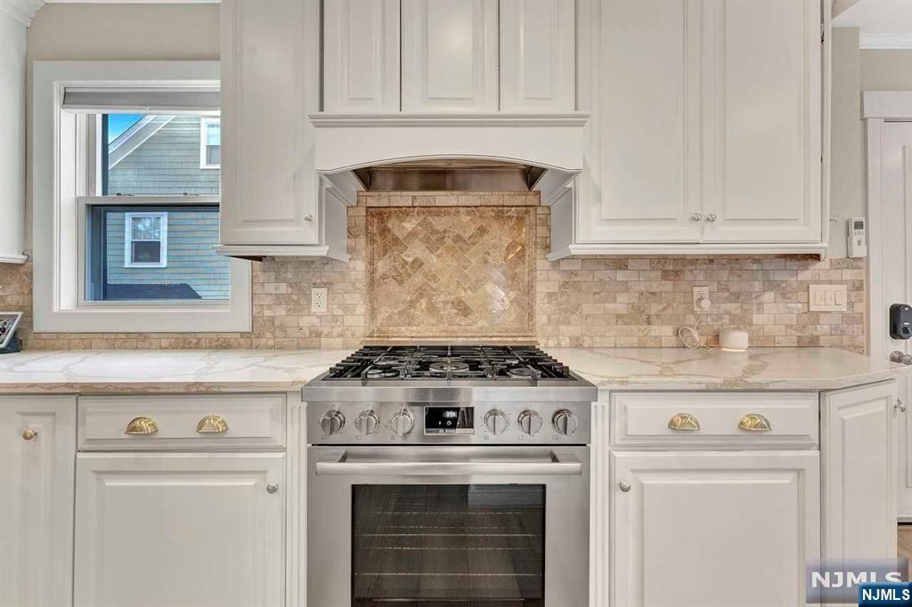 17 Elston Road Montclair, NJ 07043 - Photo 11 of 50