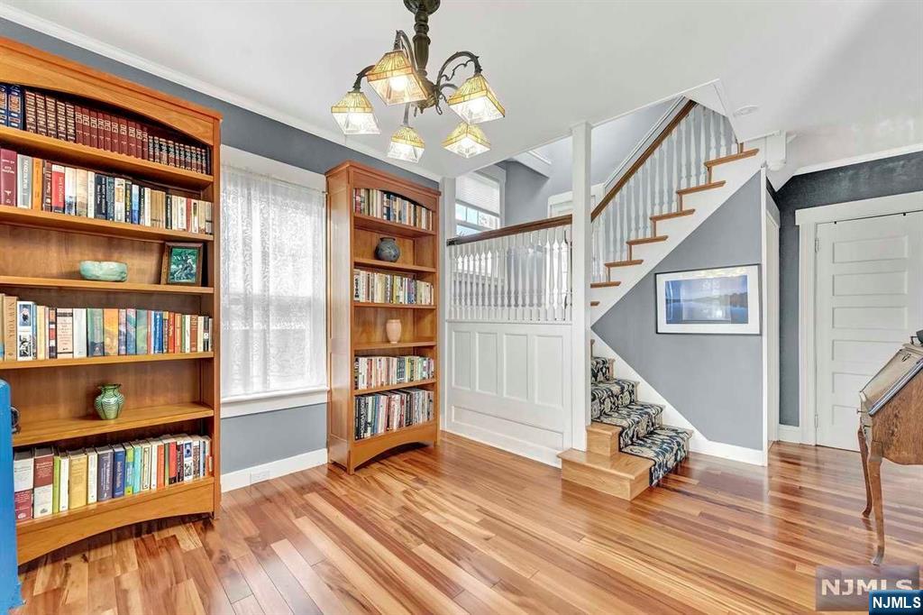 17 Elston Road Montclair, NJ 07043 - Photo 5 of 50