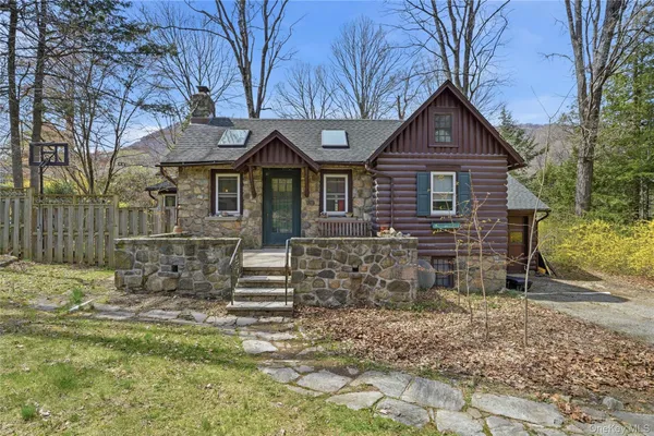 $690,000 | 167 Highland Road, Cold Spring, NY 10516
