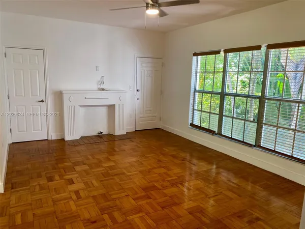 $3,895 | 2921 Sheridan Avenue, Unit 3, Miami Beach, FL 33140