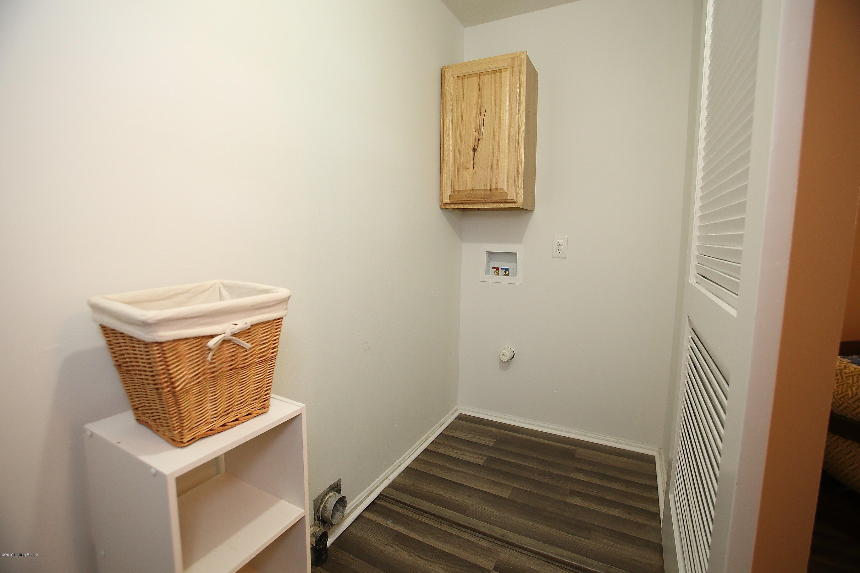 3801 Atlas Road Louisville, KY 40229 - Photo 17 of 35 Laundry & Utility Room