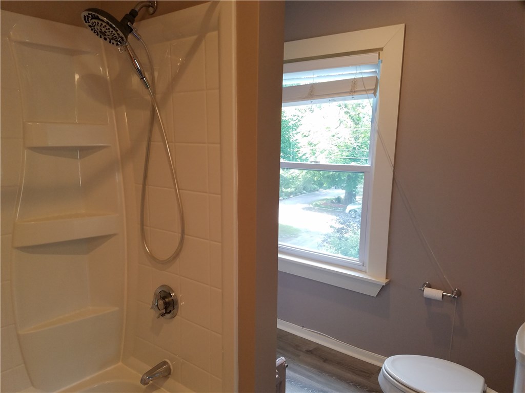 49 Merton Road, Unit 2 Newport, RI 02840 - Photo 26 of 42 Full Bath with Tub/Shower