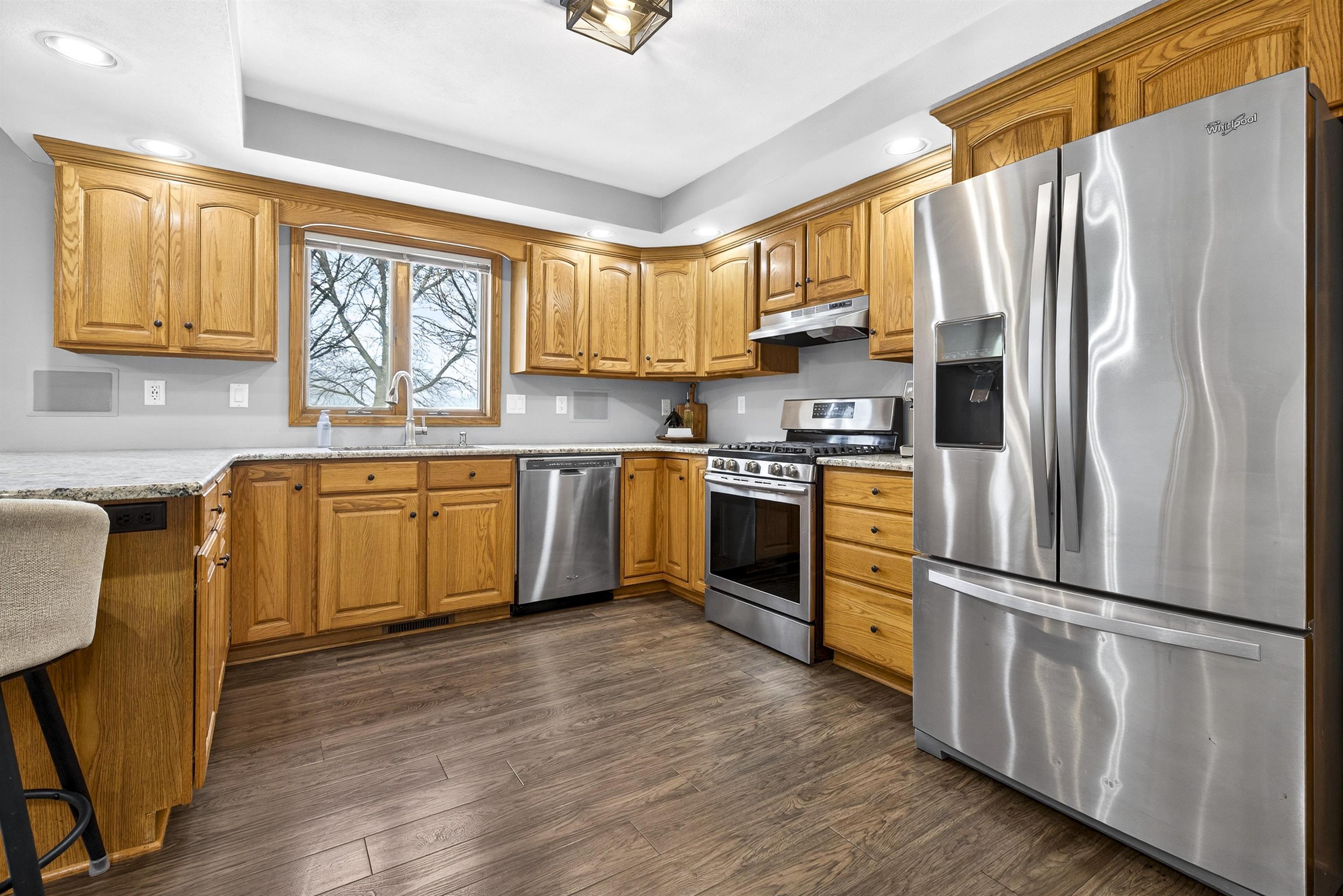 N371 Fieldside Lane Appleton, WI 54915 - Photo 10 of 52