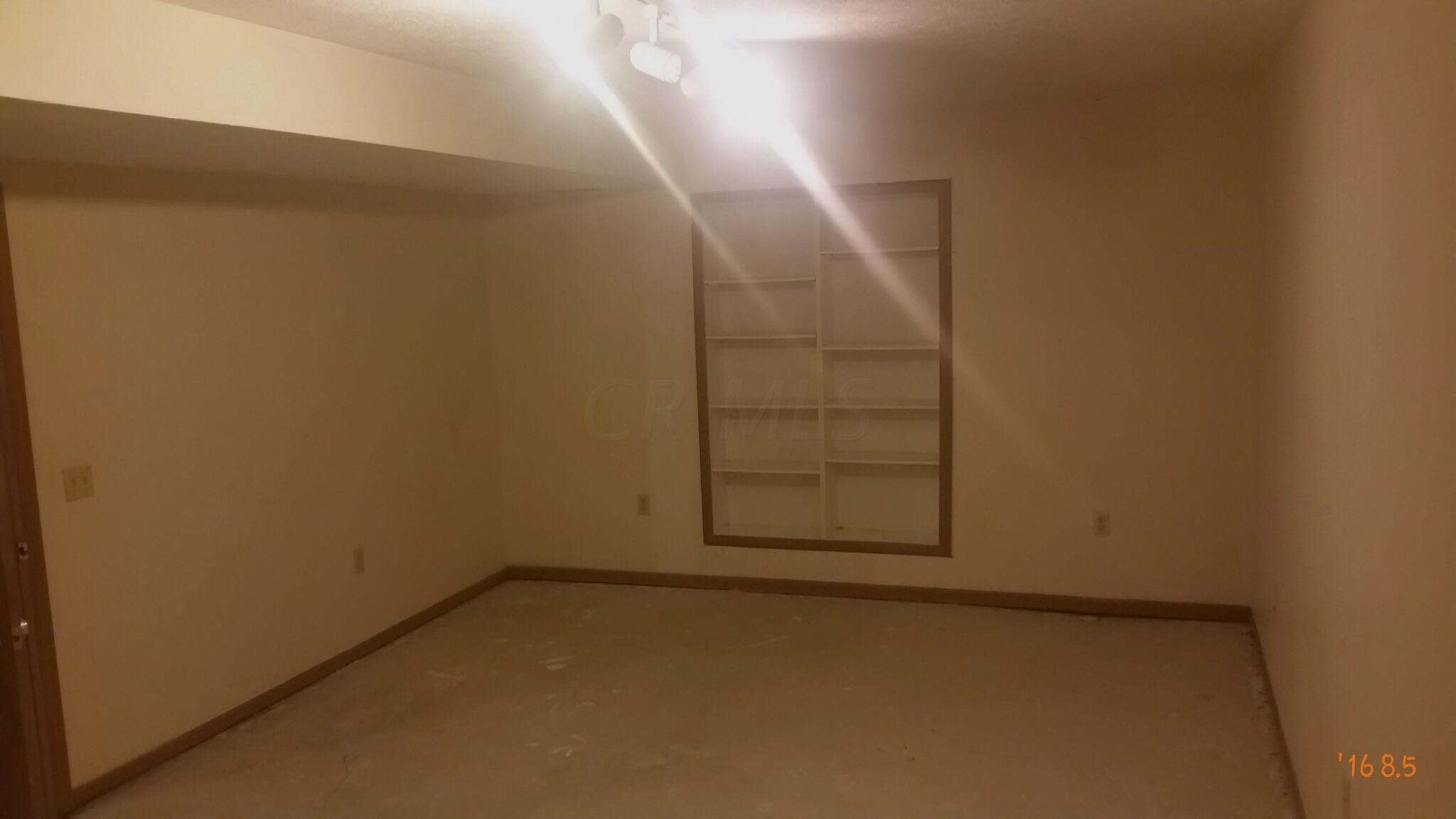 2760 McDonald Road Southwest Lancaster, OH 43130 - Photo 11 of 15