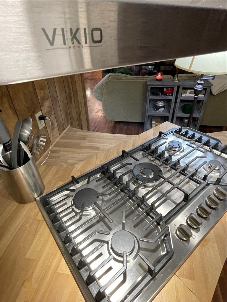 31348 North Lakehills Road, Unit 2 Castaic, CA 91384 - Photo 7 of 42