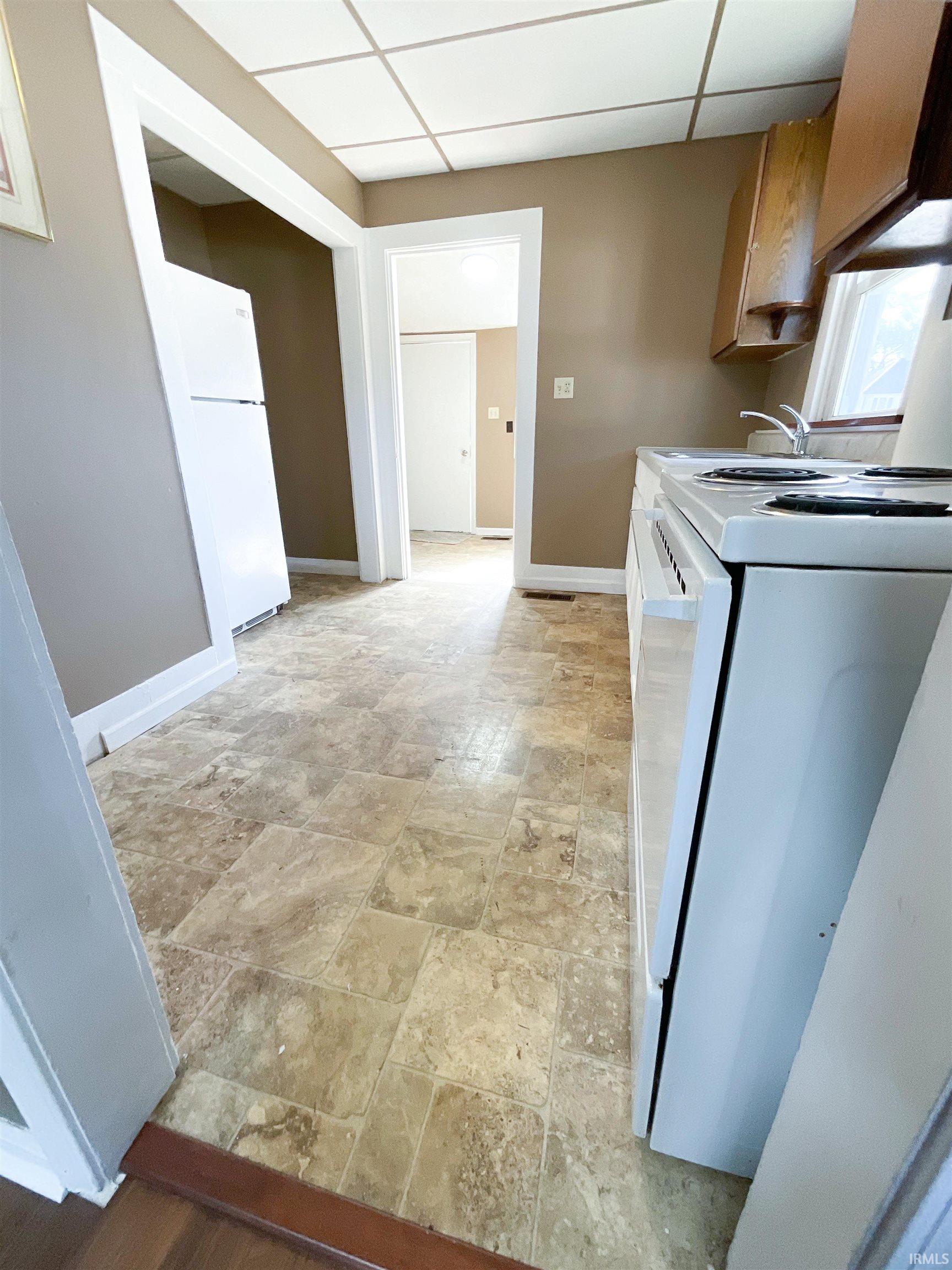 627 South Morgan Street Bluffton, IN 46714 - Photo 11 of 17