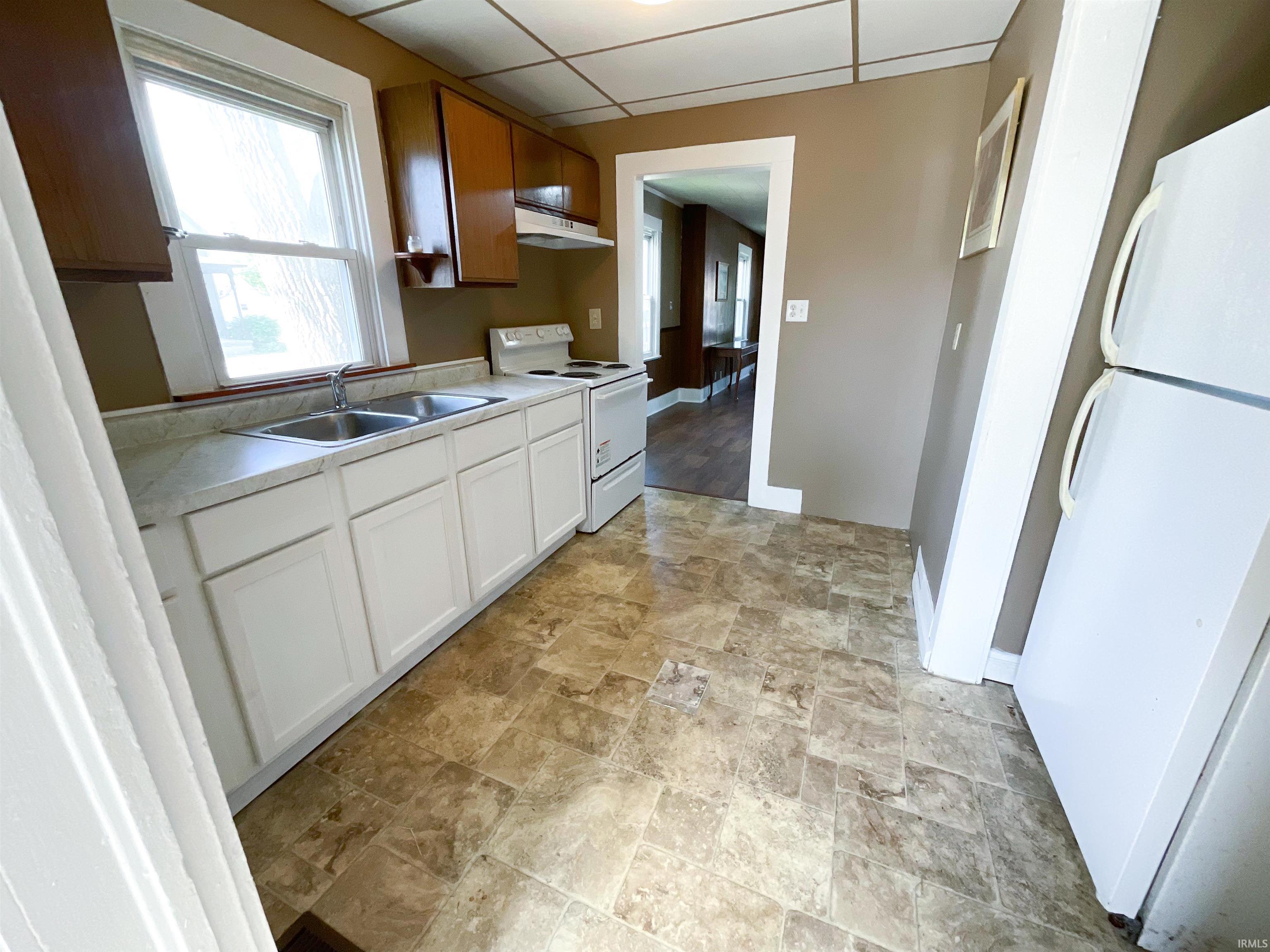 627 South Morgan Street Bluffton, IN 46714 - Photo 10 of 17