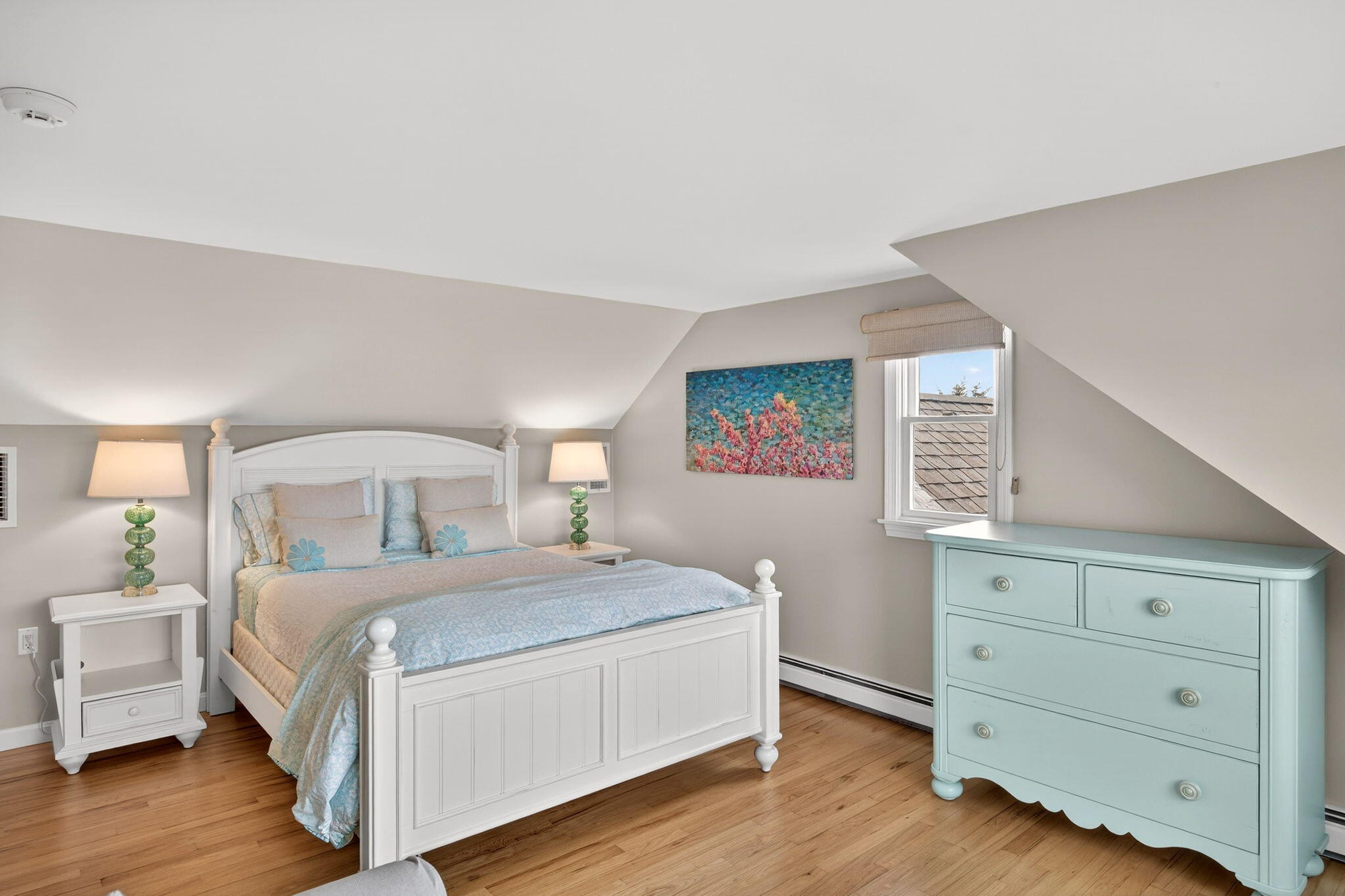 346 Morris Island Road Chatham, MA 02633 - Photo 32 of 33 a bedroom with a bed and a dresser