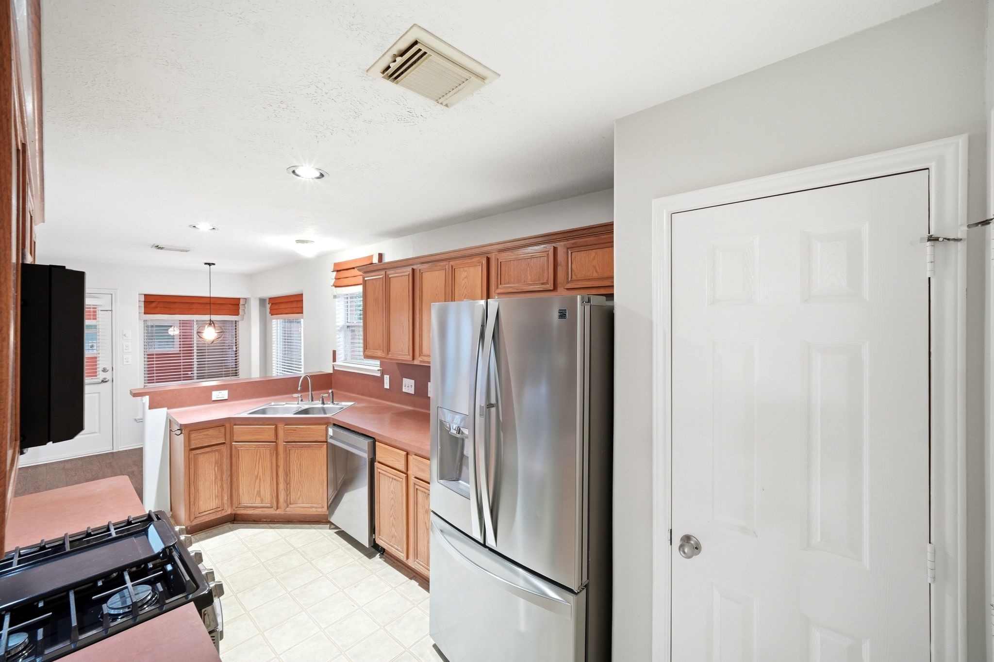6931 Hamilton Falls Lane Spring, TX 77379 - Photo 17 of 36