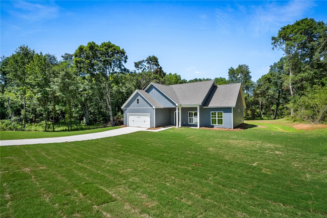 118 Boxwood Lane Anderson, SC 29621 - Photo 4 of 31 Gallery Image 4