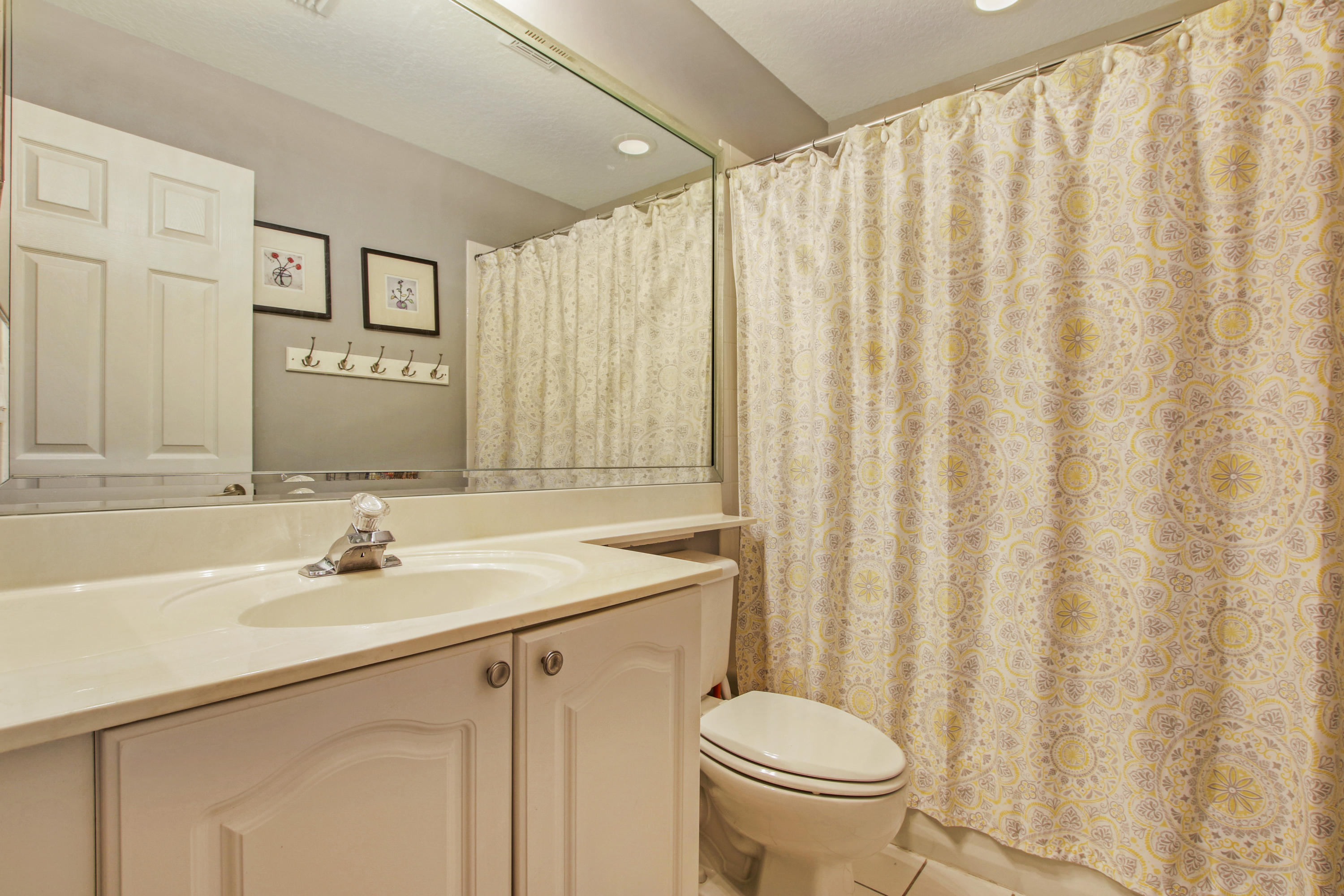 8047 Via Hacienda Riviera Beach, FL 33418 - Photo 21 of 23 House1-96