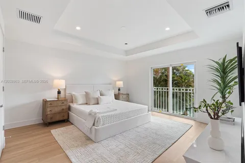 $670,000 | 1537 Northwest 94th Way, Unit 5, Coral Springs, FL 33071