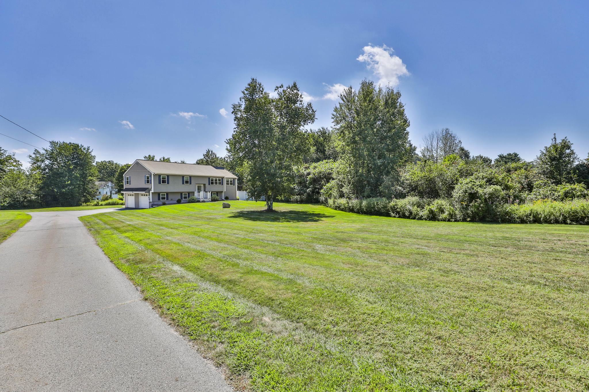 506 Mammoth Road Pelham, NH 03076 - Photo 2 of 39 Gallery Image 2