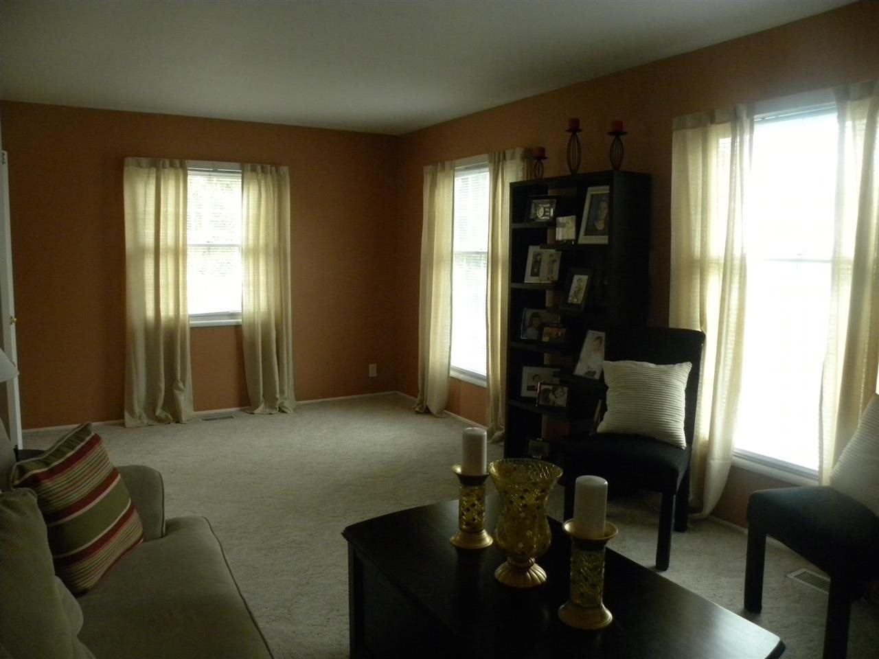 1352 Riding Mall South Bend, IN 46614 - Photo 7 of 30 Gallery Image 7