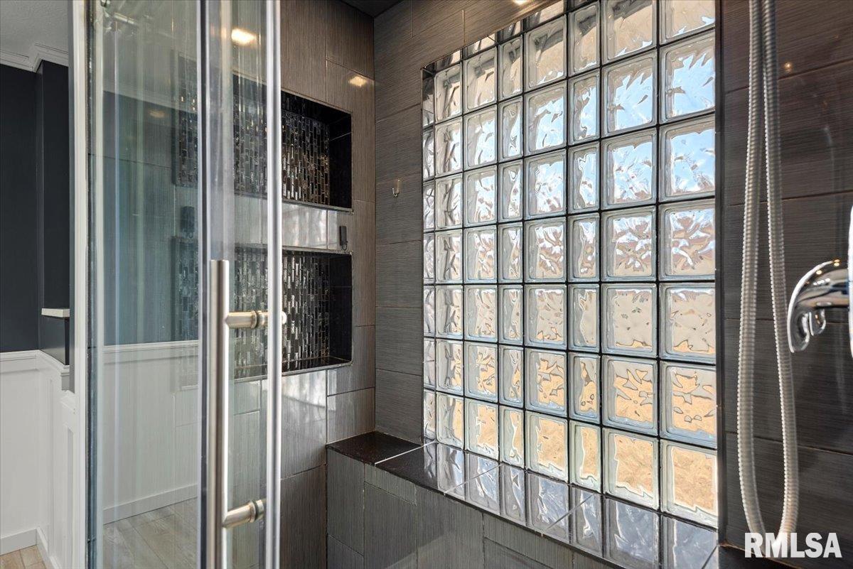 617 East Chestnut Street Chatham, IL 62629 - Photo 19 of 41