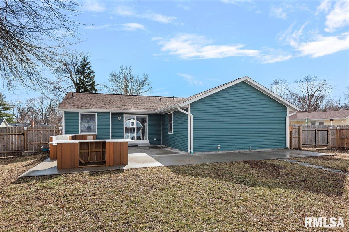 617 East Chestnut Street Chatham, IL 62629 - Photo 38 of 41