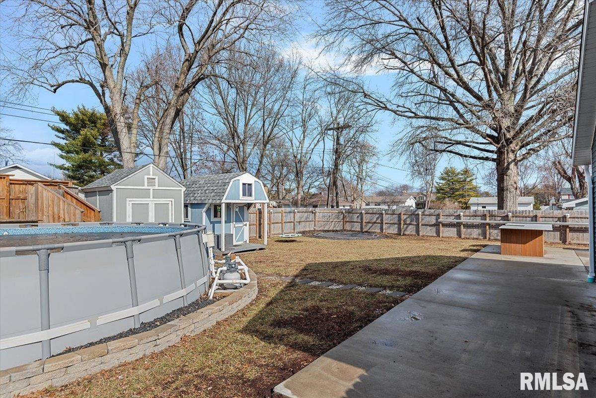 617 East Chestnut Street Chatham, IL 62629 - Photo 39 of 41