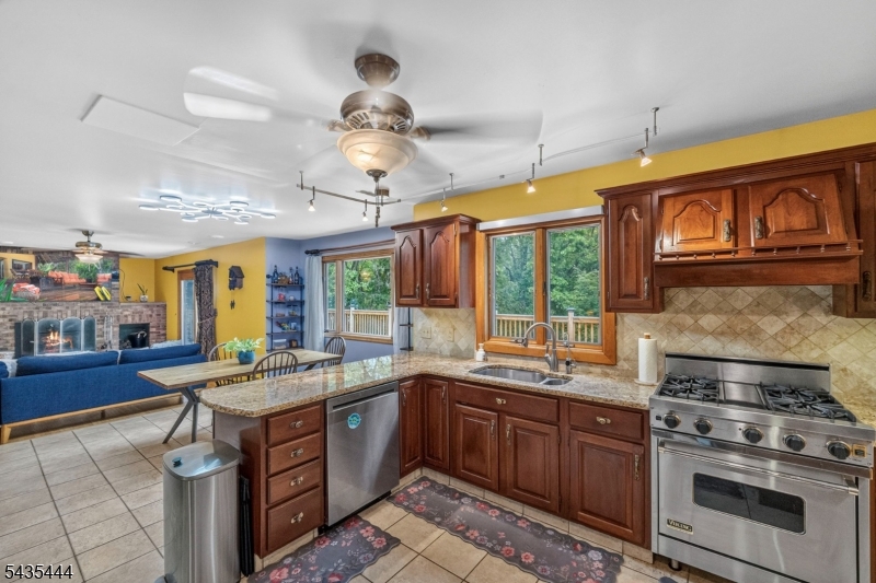 5110 Berkshire Valley Road Oak Ridge, NJ 07438 - Photo 4 of 48 Gallery Image 4