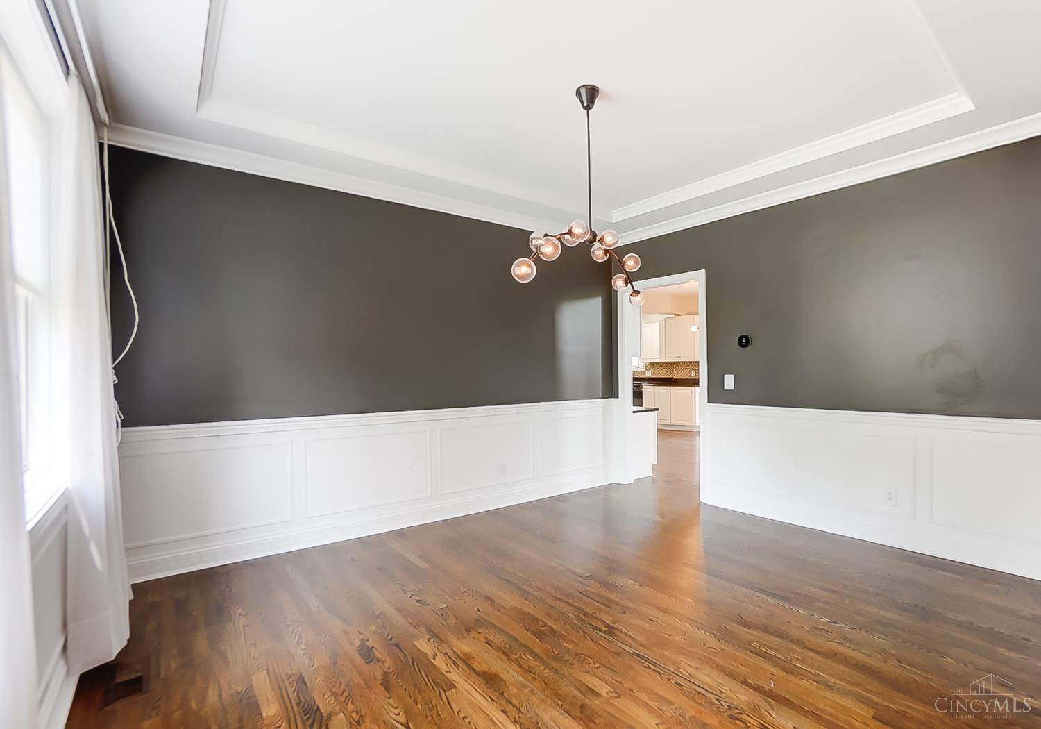 8676 Kenwood Road Cincinnati, OH 45242 - Photo 6 of 50