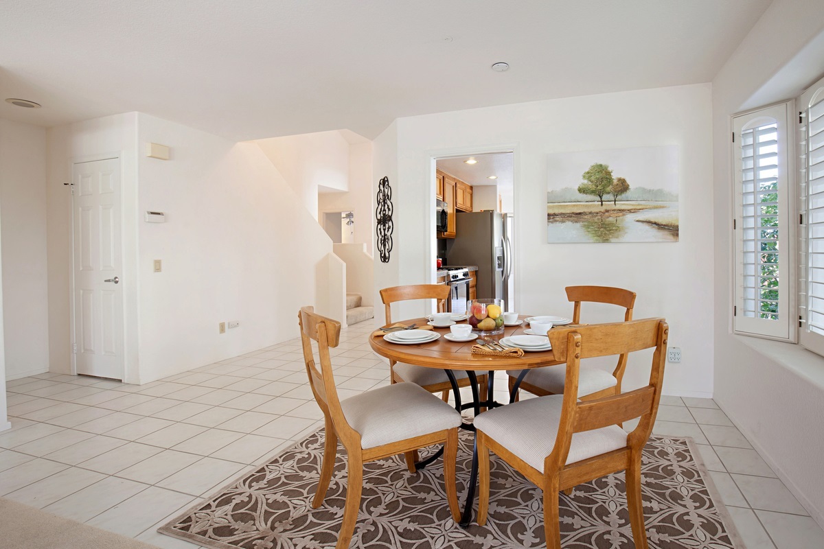 4178 Rhodes Way Oceanside, CA 92056 - Photo 8 of 25